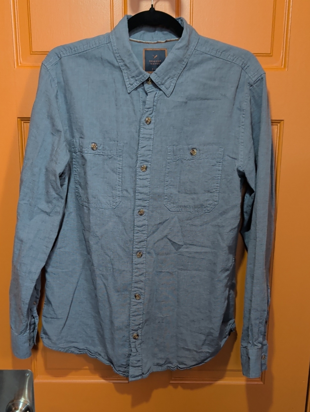 Denver Hayes Light Blue Long-Sleeve Button-Down Shirt